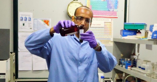 Varma Rambaran making Carbon Nanospheres